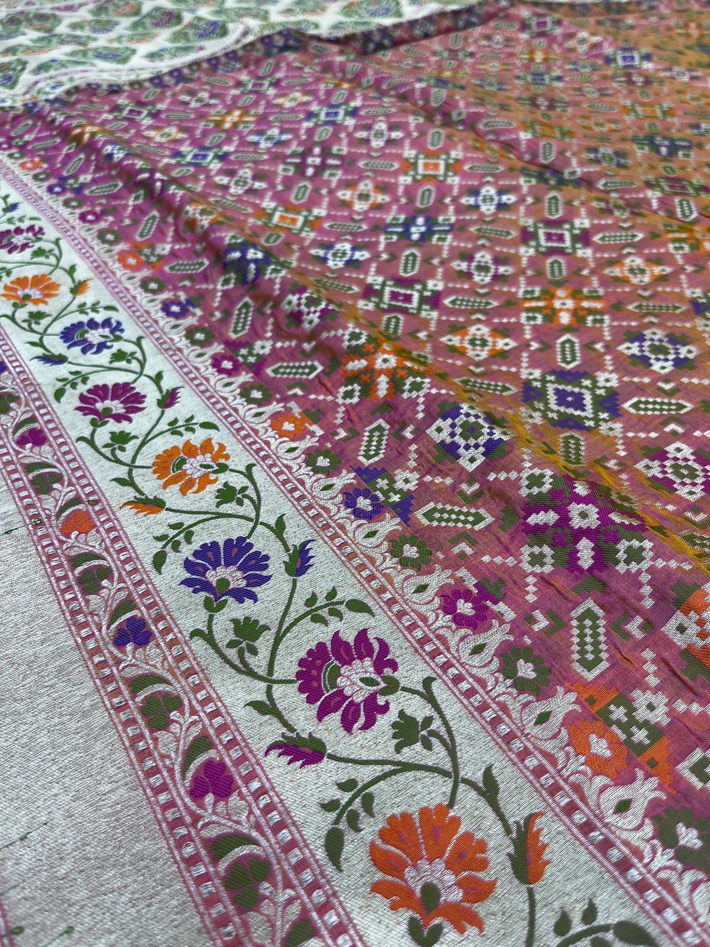 Pure Katan Silk Handloom Banarasi Saree - All over Jaal work with meenakari