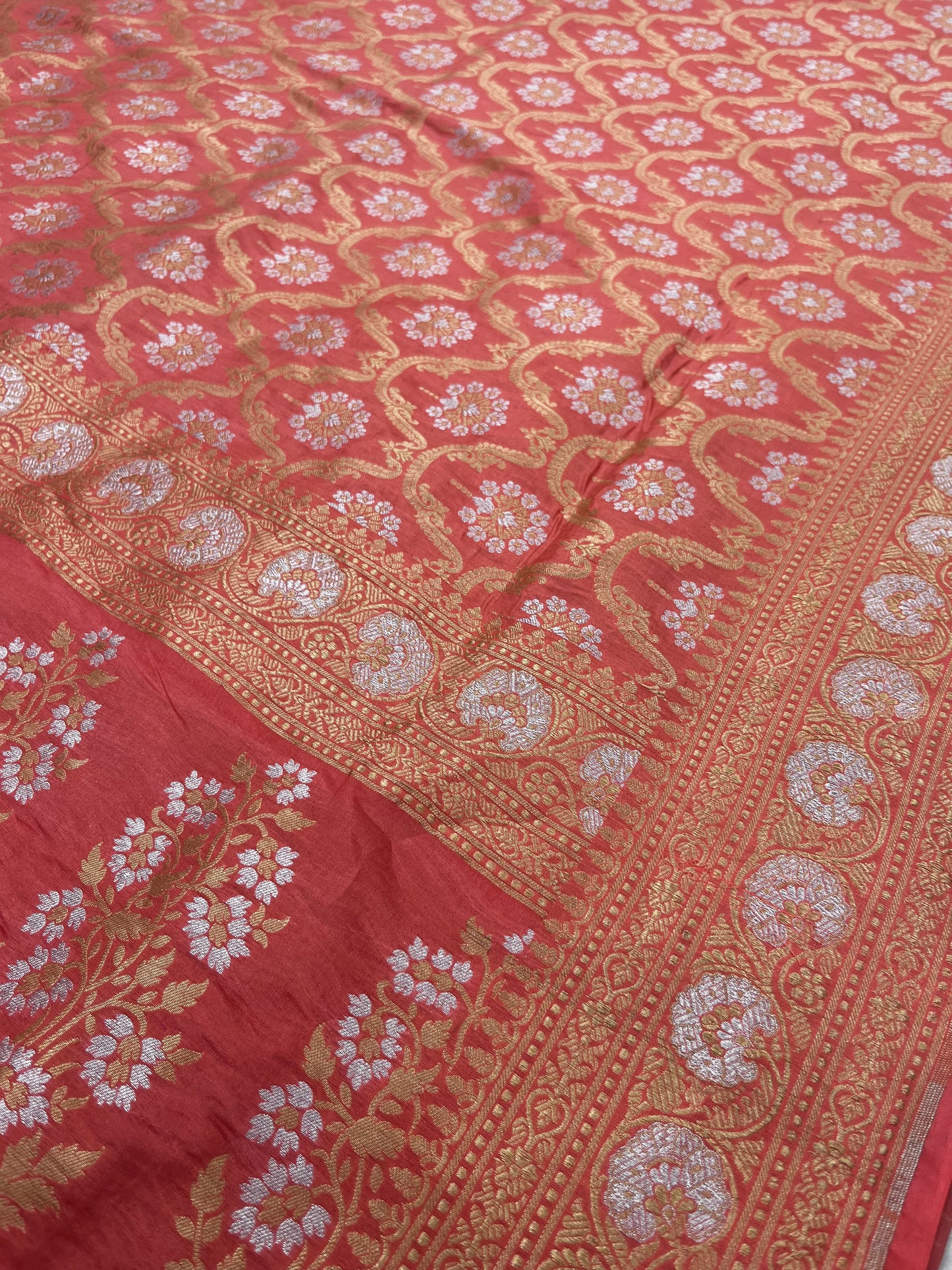 A Elegant Pure Katan Silk Banarasi Handloom Saree - All over Jaal work