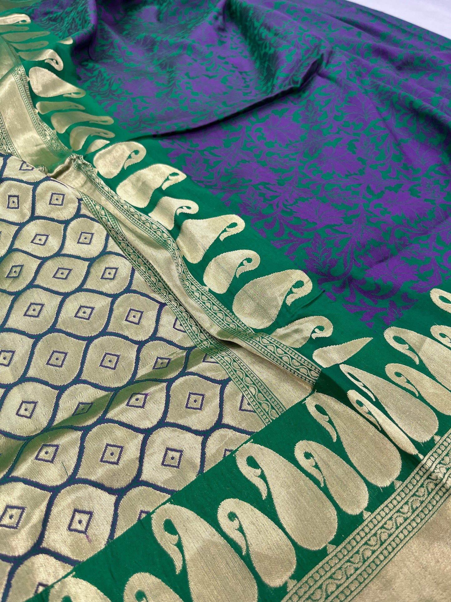 Pure Katan Silk Banarasi Handloom Saree - Meena Tanchui .