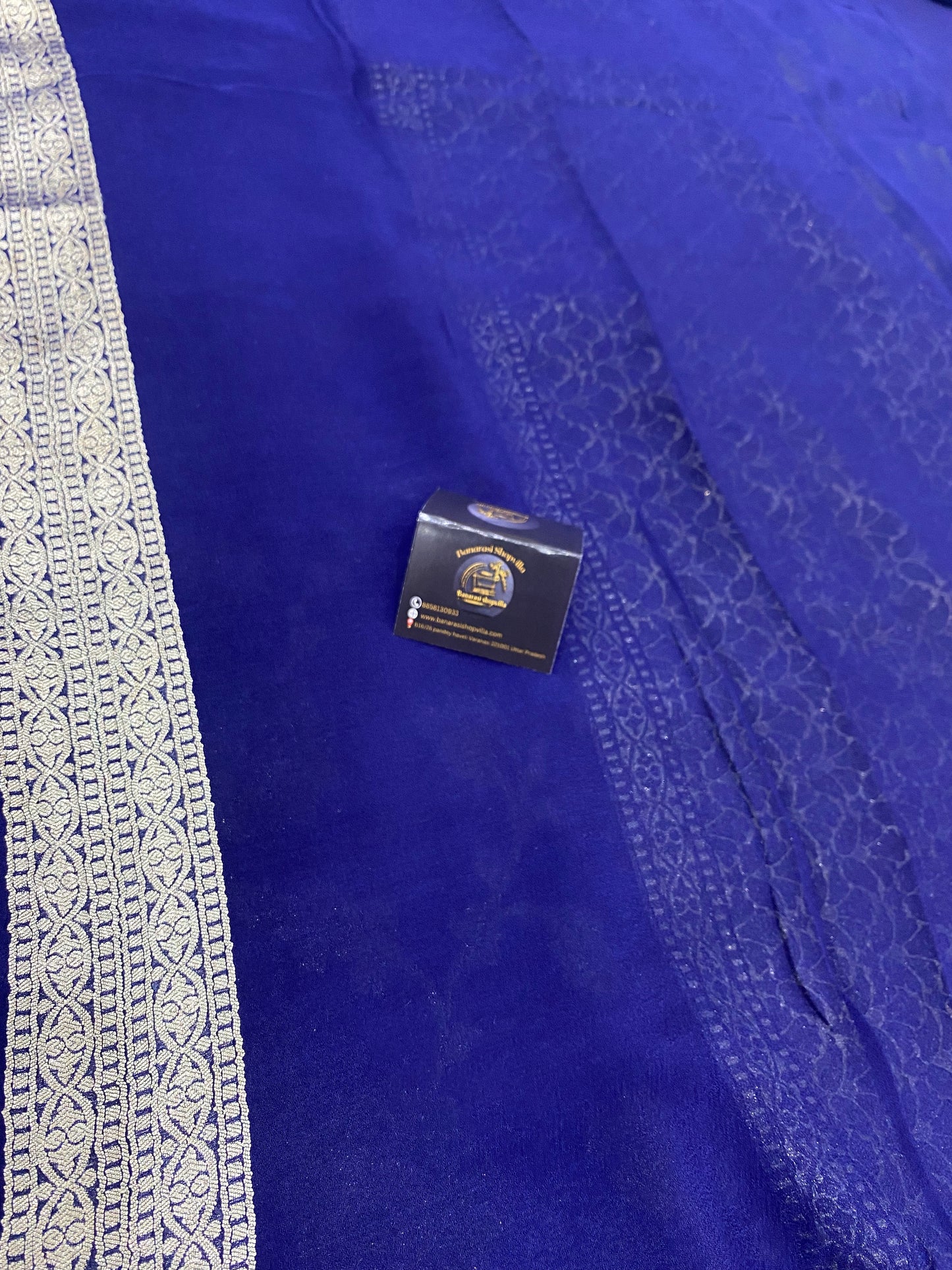 Dual colour Khaddi Georgette Handloom Banarasi Saree - All over Jaal Work with meenakari