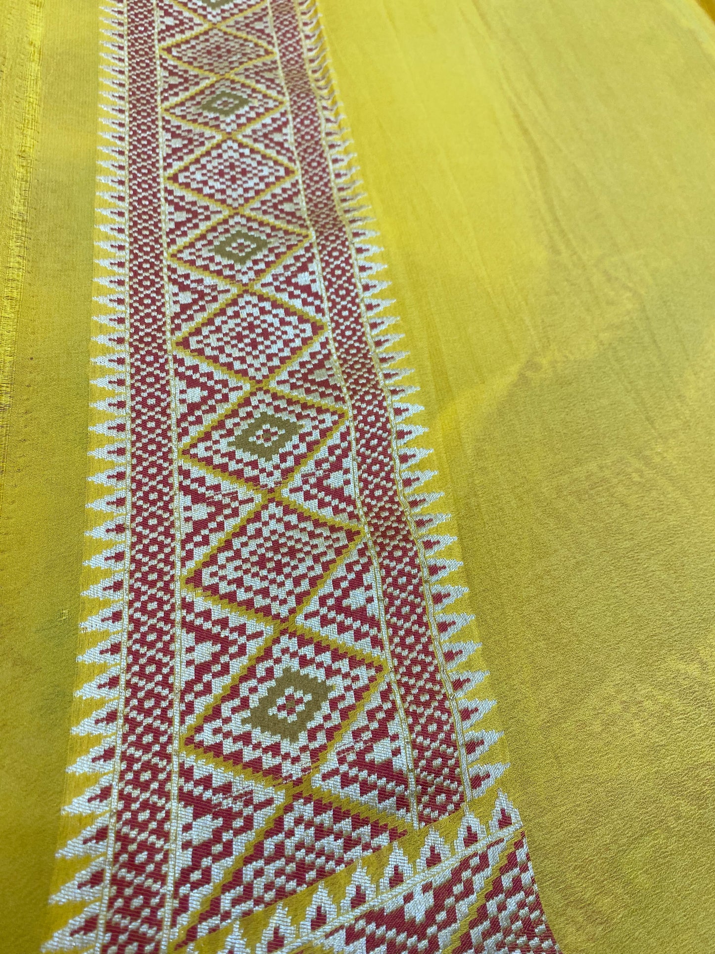 Yellow Khaddi Georgette Handloom Banarasi Saree - All over Jaal Work with three color meenakari