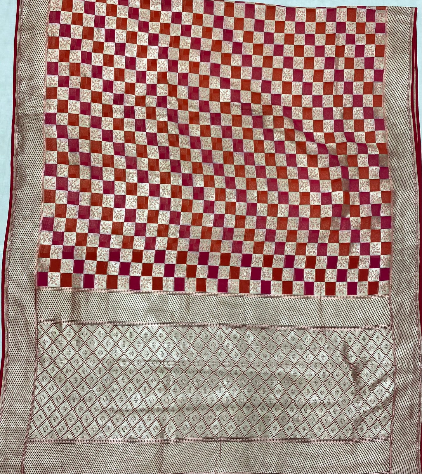 Khaddi Georgette Handloom Banarasi Saree.