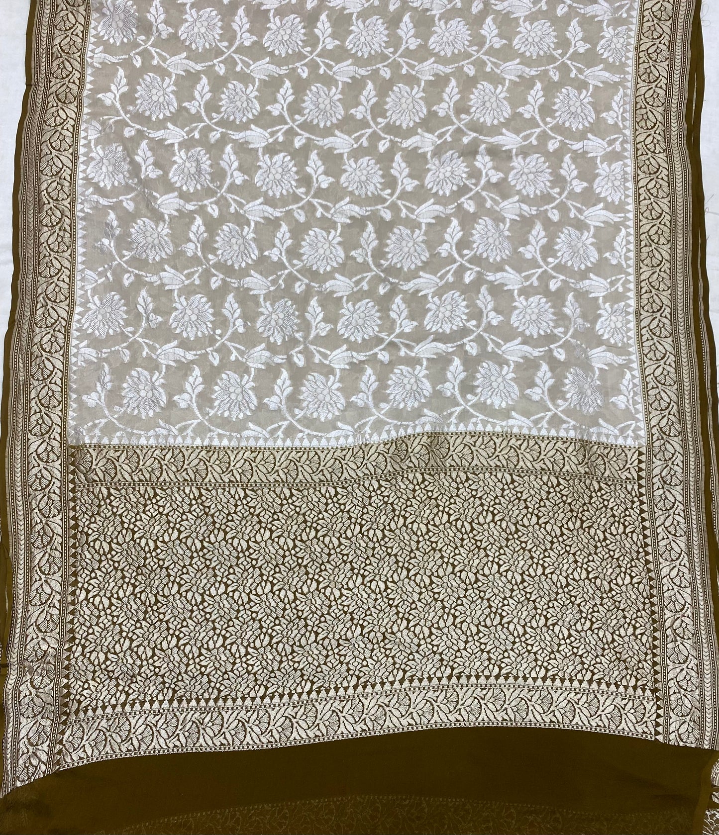 Eelegant Khaddi Georgette Handloom Banarasi Saree